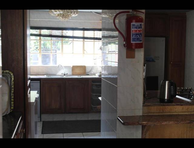 5 BEDROOM HOUSE FOR SALE IN FOURWAYS